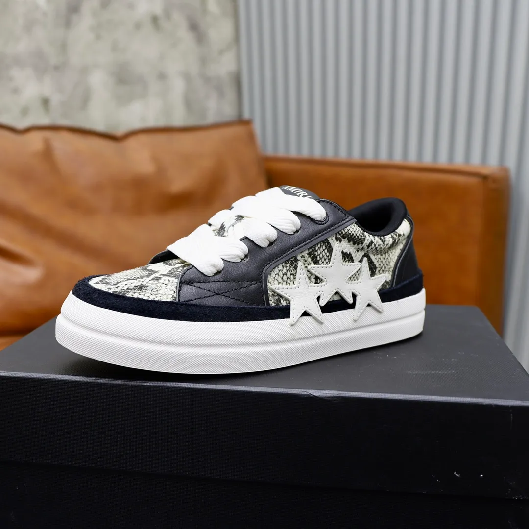 Men's men's shoes 💰540💰🔥🔥🔥 Couple style Amiri2024 new sports and casual shoes, casual, fashionable and versatile flat-soled moral training shoes. Classic color combination + perfect shoe shape, Amiri’s classic Logo star makes you and I fall in love. Imported cow suede leather makes the shoes more high-end. Recommended by major celebrities, bloggers and internet celebrities.   Color: black, off-white, blue, pink, red. Size: Women’s 35-40 (41 is custom-made and non-returnable) Men’s 38-44 (45 and 46 are custom-made and non-refundable)